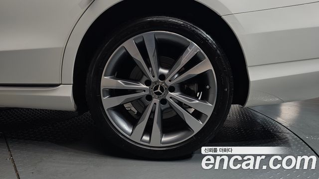 Mercedes-Benz C-Class (W205) C200 Avantgarde 2020 — фото 21