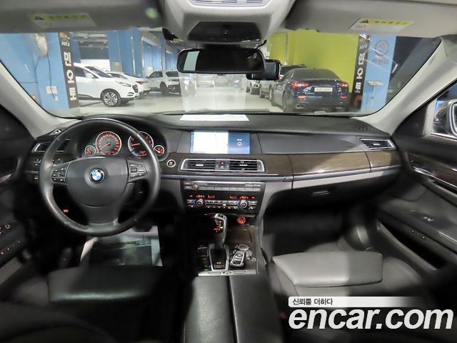 BMW 7 Series (F01) 750Li xDrive 2012 — фото 7