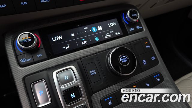 Hyundai Palisade Diesel 2.2 2WD Prestige 2023 — фото 17