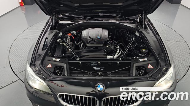 BMW 5 Series (F10) 520d xDrive 2015 — фото 6