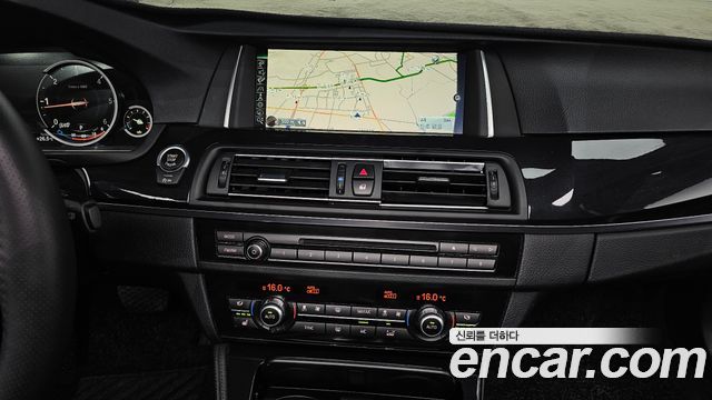 BMW 5 Series (F10) 520d xDrive 2015 — фото 14