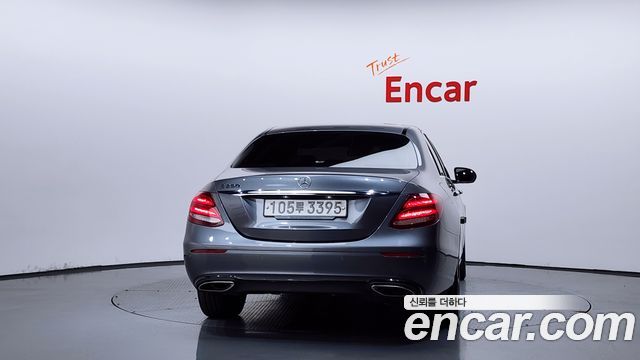 Mercedes-Benz E-Class (W213) E250 Avantgarde 2020 — фото 4