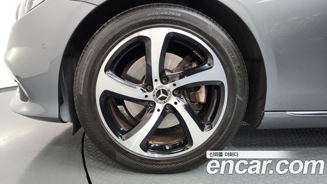 Mercedes-Benz E-Class (W213) E250 Avantgarde 2020 — фото 5