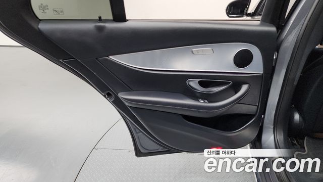 Mercedes-Benz E-Class (W213) E250 Avantgarde 2020 — фото 25