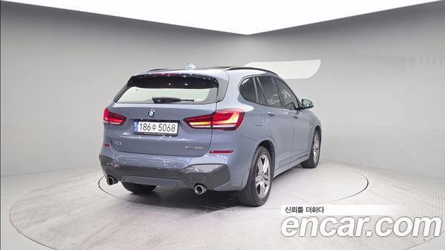 BMW X1 (F48) xDrive 20i M Sport 2022 — фото 2