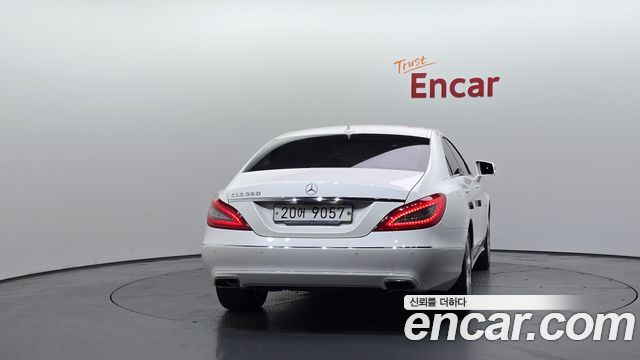Mercedes-Benz CLS-Class (W218) CLS350 BlueEFFICIENCY 2012 — фото 4