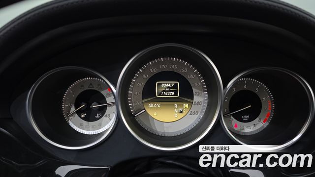 Mercedes-Benz CLS-Class (W218) CLS350 BlueEFFICIENCY 2012 — фото 8