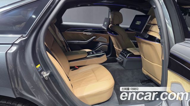 Audi A8 (D5) 55 TFSI Quattro LWB 2022 — фото 12