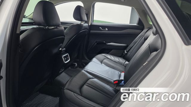 Kia K5 (III) 2.0 LPi(Rent) Trendy 2024 — фото 18