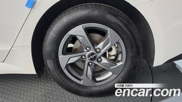 Kia K5 (III) 2.0 LPi(Rent) Trendy 2024 — фото 21