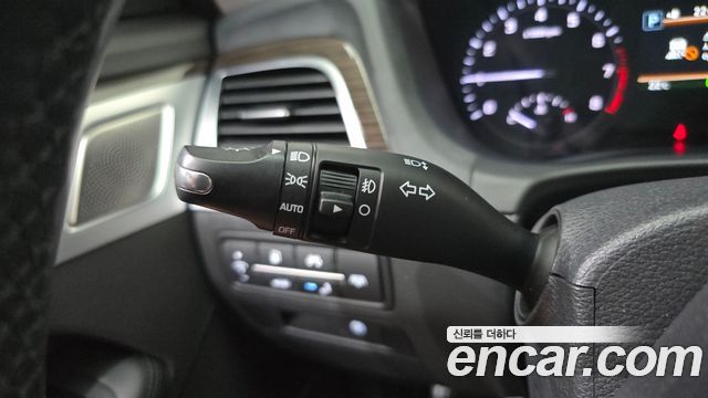 Genesis G80 3.3 GDI Premium Luxury 2018 — фото 36