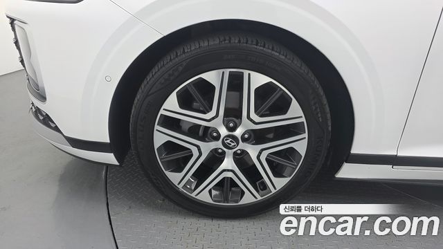 Hyundai Grandeur (GN7) 2,5 Gasoline 2WD Premium 2023 — фото 5