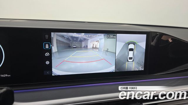 Hyundai Grandeur (GN7) 2,5 Gasoline 2WD Premium 2023 — фото 15