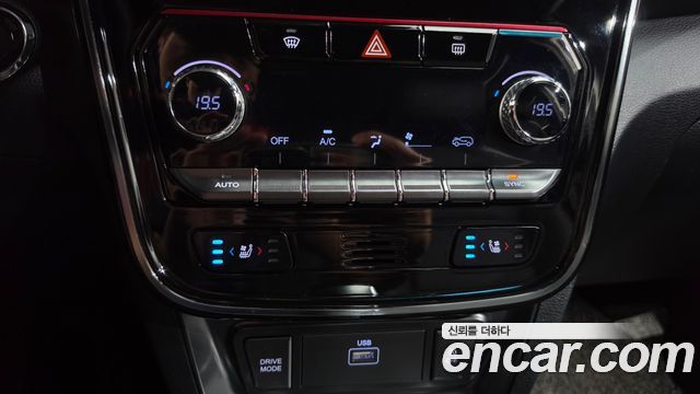 KG Mobility (SsangYong) Very New Tivoli Gasoline 1.5 2WD Limitied Edition 2021 — фото 31