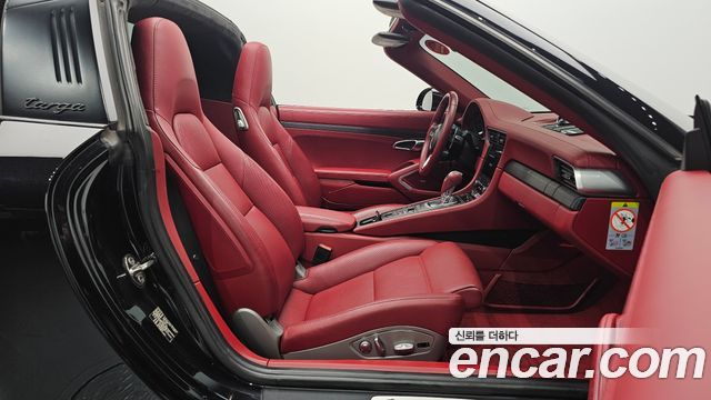 Porsche 911 Targa 4 GTS 991 2018 — фото 10