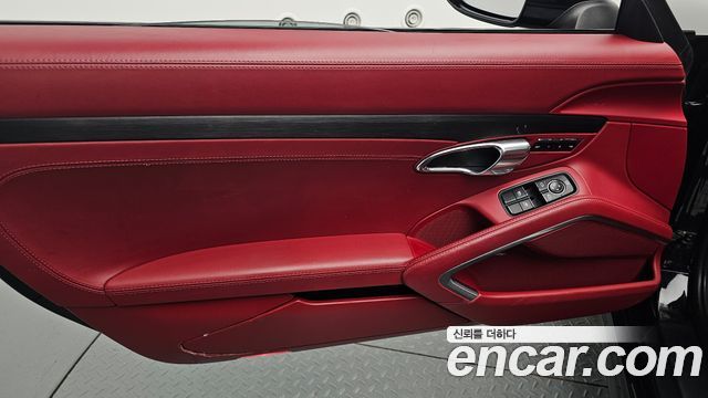Porsche 911 Targa 4 GTS 991 2018 — фото 30