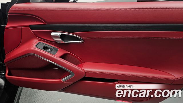 Porsche 911 Targa 4 GTS 991 2018 — фото 31
