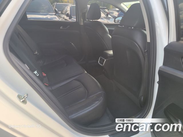 Kia K5 (III) 2.0 Trendy 2023 — фото 10