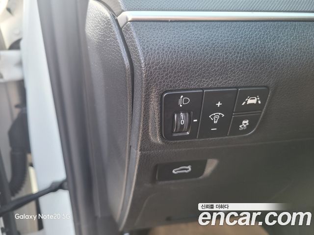 Kia K5 (III) 2.0 Trendy 2023 — фото 16