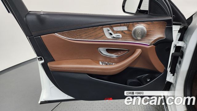 Mercedes-Benz E-Class (W213) E250 Exclusive 2022 — фото 24