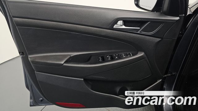 Hyundai Tucson Gasoline 1.6 turbo 2WD Premium 2019 — фото 30