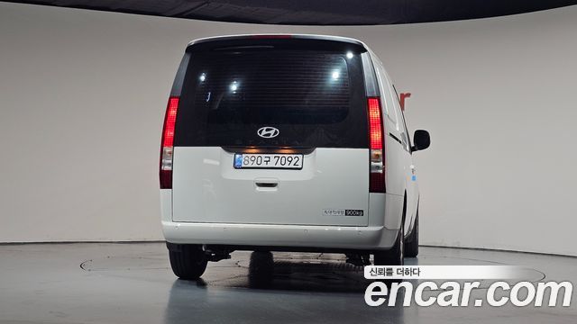 Hyundai Staria L3.5 Cargo 3-Seater Modern 2026 — фото 4