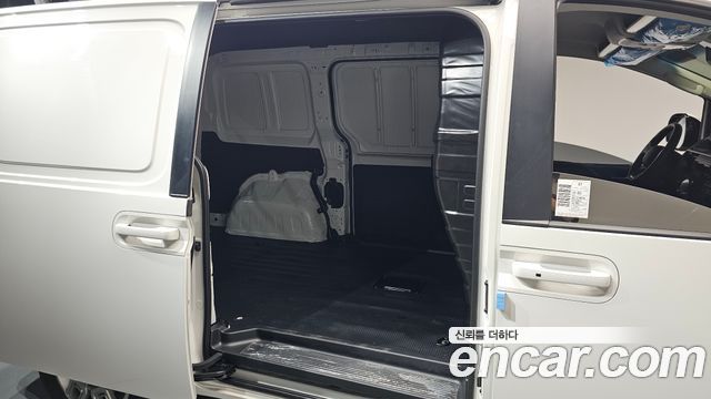 Hyundai Staria L3.5 Cargo 3-Seater Modern 2026 — фото 12