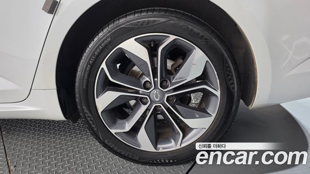 Renault Korea SM6 2.0 GDe LE 2019 — фото 21