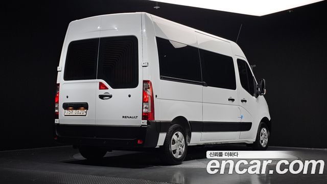 Renault Korea Master 2.3 13-Seater 2020 — фото 2