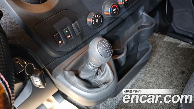 Renault Korea Master 2.3 13-Seater 2020 — фото 9