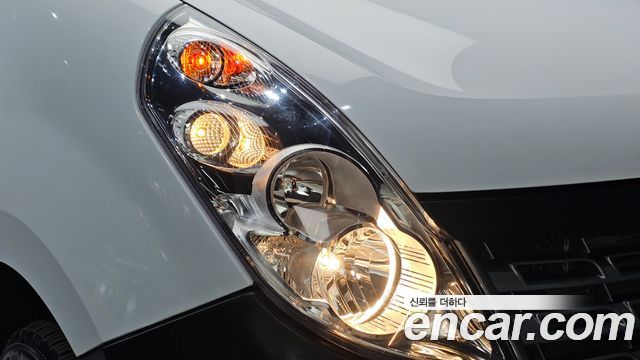 Renault Korea Master 2.3 13-Seater 2020 — фото 22