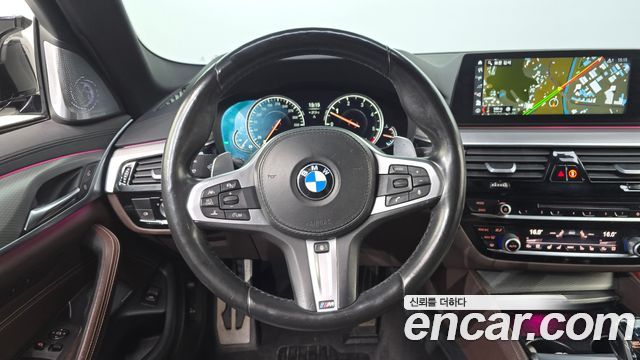 BMW 5 Series (G30) M550d xDrive 2018 — фото 13