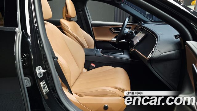 Mercedes-Benz E-Class (W214) E200 Avantgarde 2025 — фото 12