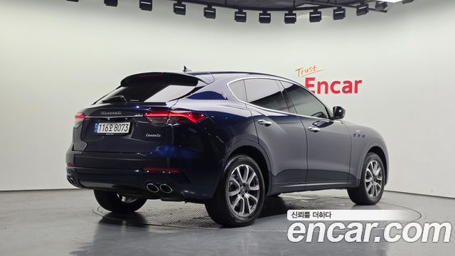 Maserati Levante 2.0 GT AWD 2022 — фото 2