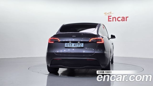 Tesla Model Y Long Range AWD 2022 — фото 4