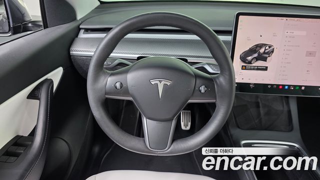 Tesla Model Y Long Range AWD 2022 — фото 13