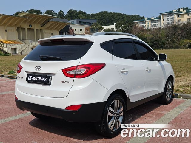 Hyundai Tucson ix Diesel(e-VGT) 2WD Smart special 2014 — фото 2