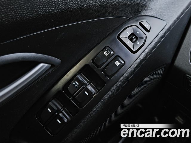 Hyundai Tucson ix Diesel(e-VGT) 2WD Smart special 2014 — фото 18