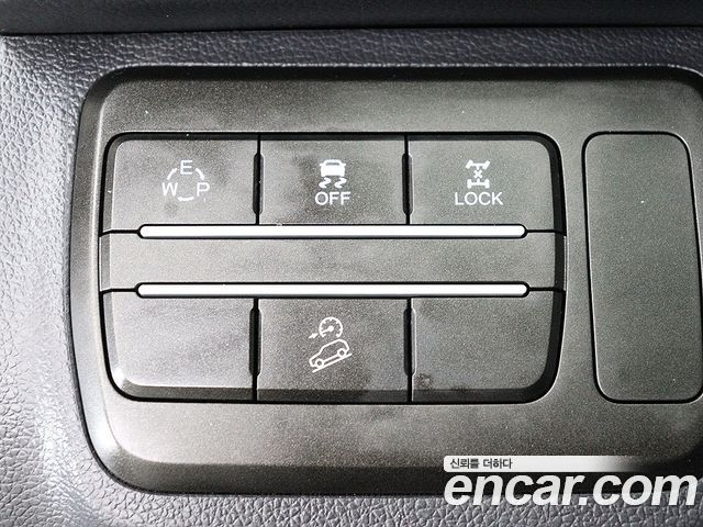 KG Mobility (SsangYong) Tivoli Air Diesel IX 4WD 2019 — фото 17