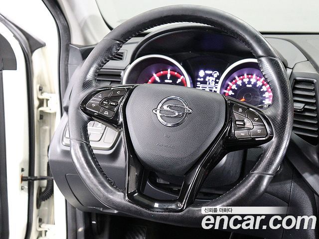 KG Mobility (SsangYong) Tivoli Air Diesel IX 4WD 2019 — фото 21
