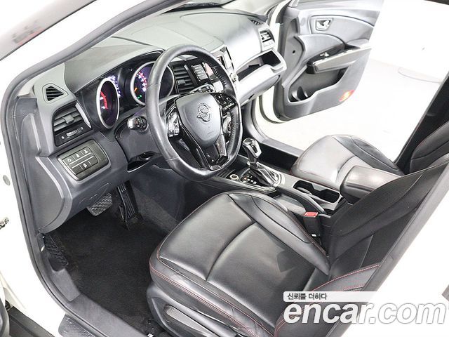 KG Mobility (SsangYong) Tivoli Air Diesel IX 4WD 2019 — фото 23