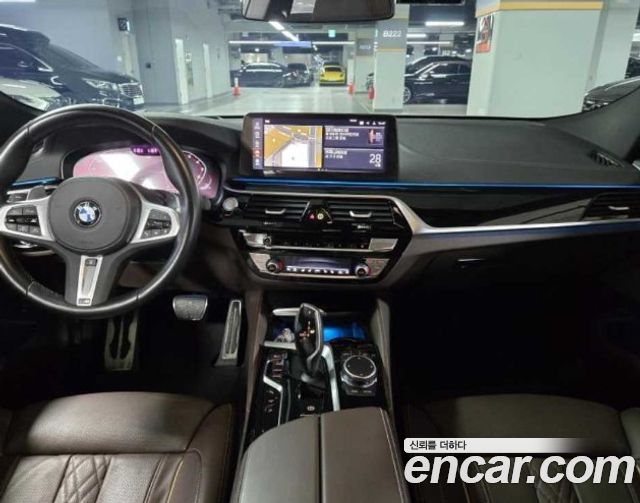 BMW 6 Series GT (G32) 630i xDrive M Sport 2023 — фото 9