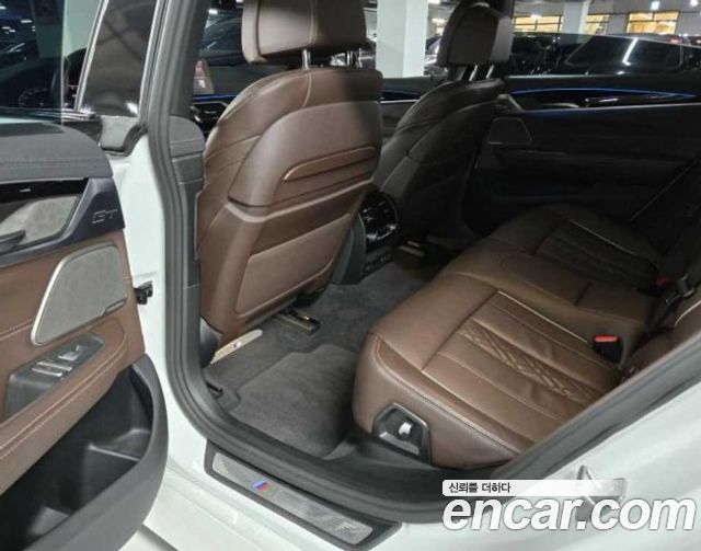 BMW 6 Series GT (G32) 630i xDrive M Sport 2023 — фото 15