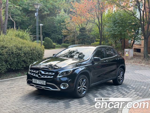 Mercedes-Benz GLA-Class (X156) GLA220 Premium