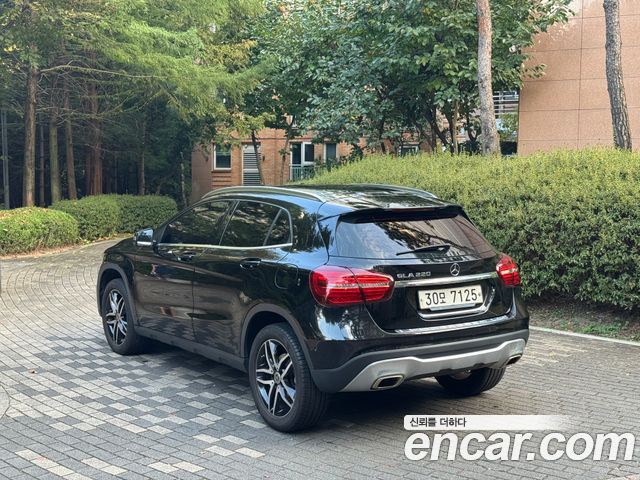 Mercedes-Benz GLA-Class (X156) GLA220 Premium 2019 — фото 2