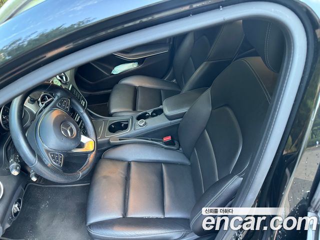 Mercedes-Benz GLA-Class (X156) GLA220 Premium 2019 — фото 10