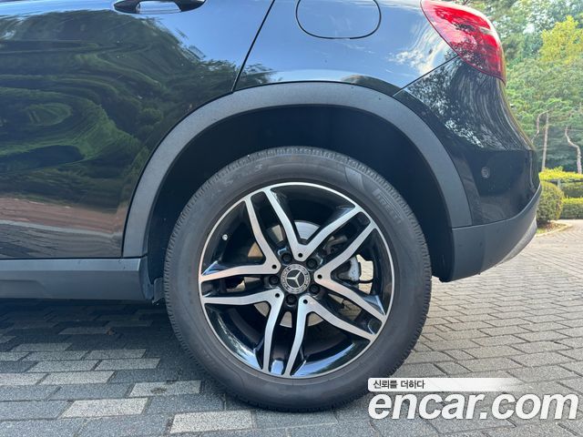 Mercedes-Benz GLA-Class (X156) GLA220 Premium 2019 — фото 12