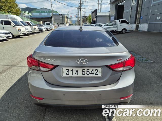 Hyundai Avante 1.6 GDi Modern Standard 2014 — фото 3