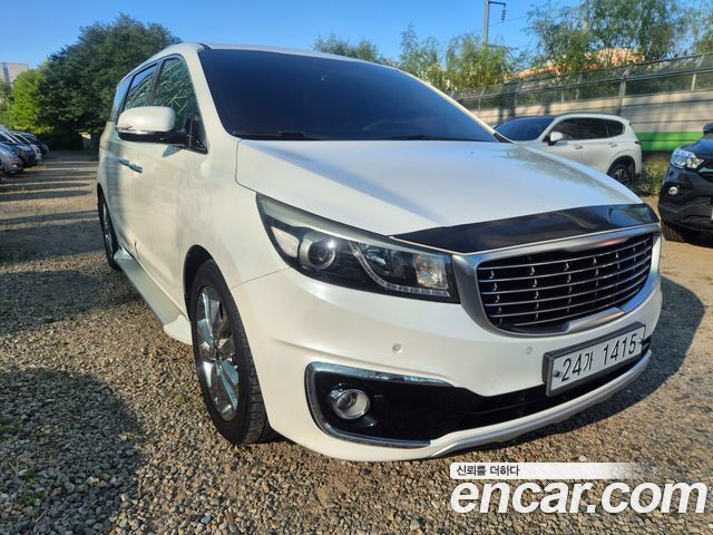 Kia Carnival 9-seater Noblesse 2015 — фото 3
