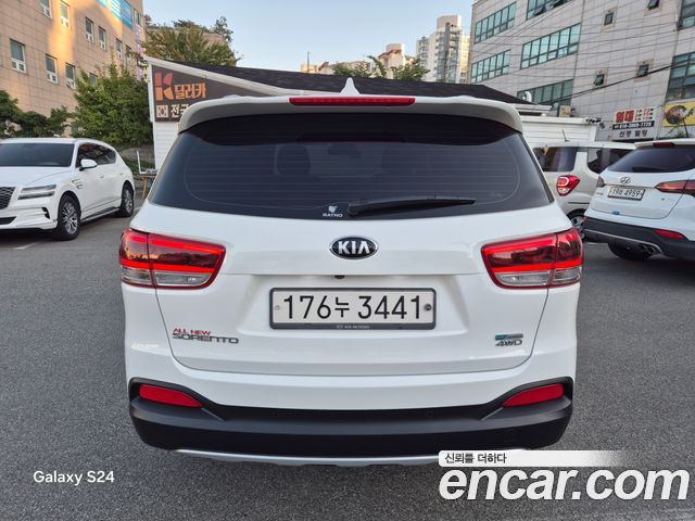 Kia Sorento Diesel 2.0 4WD Noblesse Special 2015 — фото 5